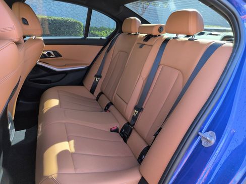 Certified 2024 BMW 330i Sedan w/ M Sport Package image 31