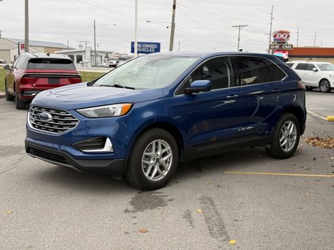 Used 2022 Ford Edge SEL image 3