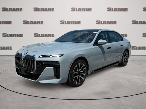 Certified 2025 BMW 740i xDrive w/ Premium Package AWD/4WD image 1