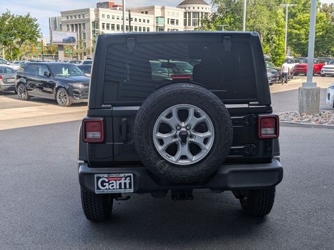 Used 2021 Jeep Wrangler Unlimited Sport AWD/4WD image 4