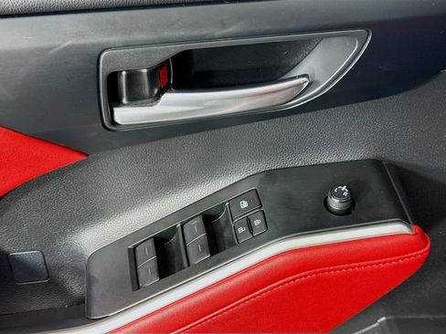 Used 2023 Toyota Highlander XSE image 17