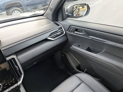 Certified 2024 GMC Acadia Elevation image 17