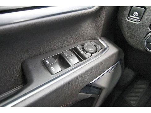 Used 2025 Chevrolet Silverado 3500 High Country w/ High Country Premium Package image 17