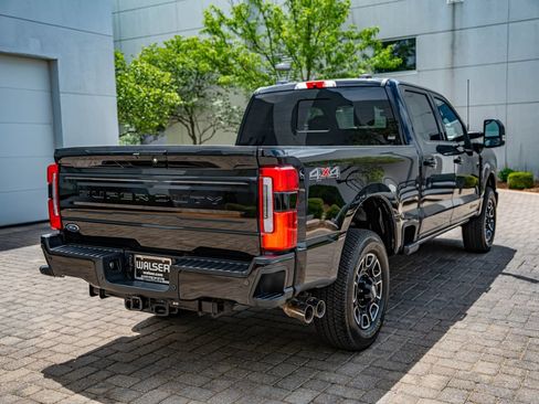 Used 2025 Ford F250 Platinum AWD/4WD image 5