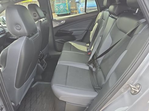 Used 2023 Volkswagen ID.4 Pro S AWD/4WD image 13