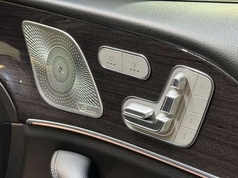 Used 2023 Mercedes-Benz GLS 450 4MATIC image 14