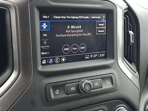 Used 2024 Chevrolet Silverado 2500 Custom w/ Custom Convenience Package image 17