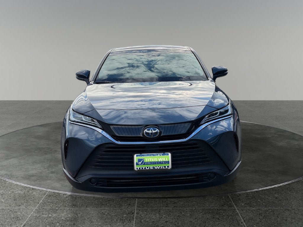 Used 2024 Toyota Venza LE AWD/4WD image 2