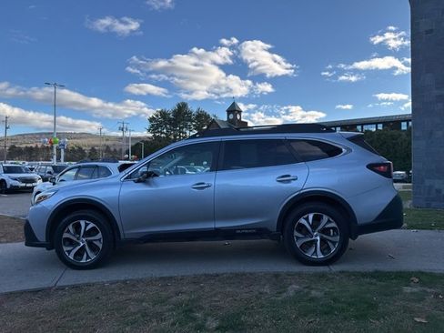 Used 2021 Subaru Outback Limited XT image 9