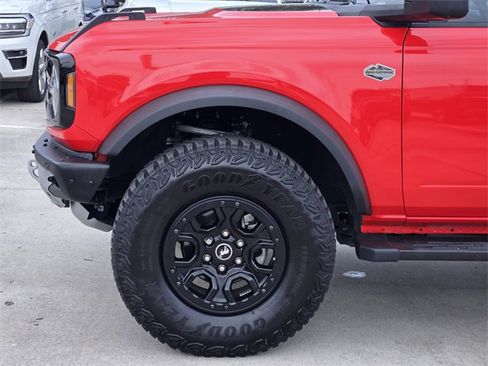 Used 2024 Ford Bronco Wildtrak image 8