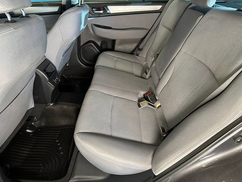 Used 2019 Subaru Legacy 2.5i Premium AWD/4WD image 21