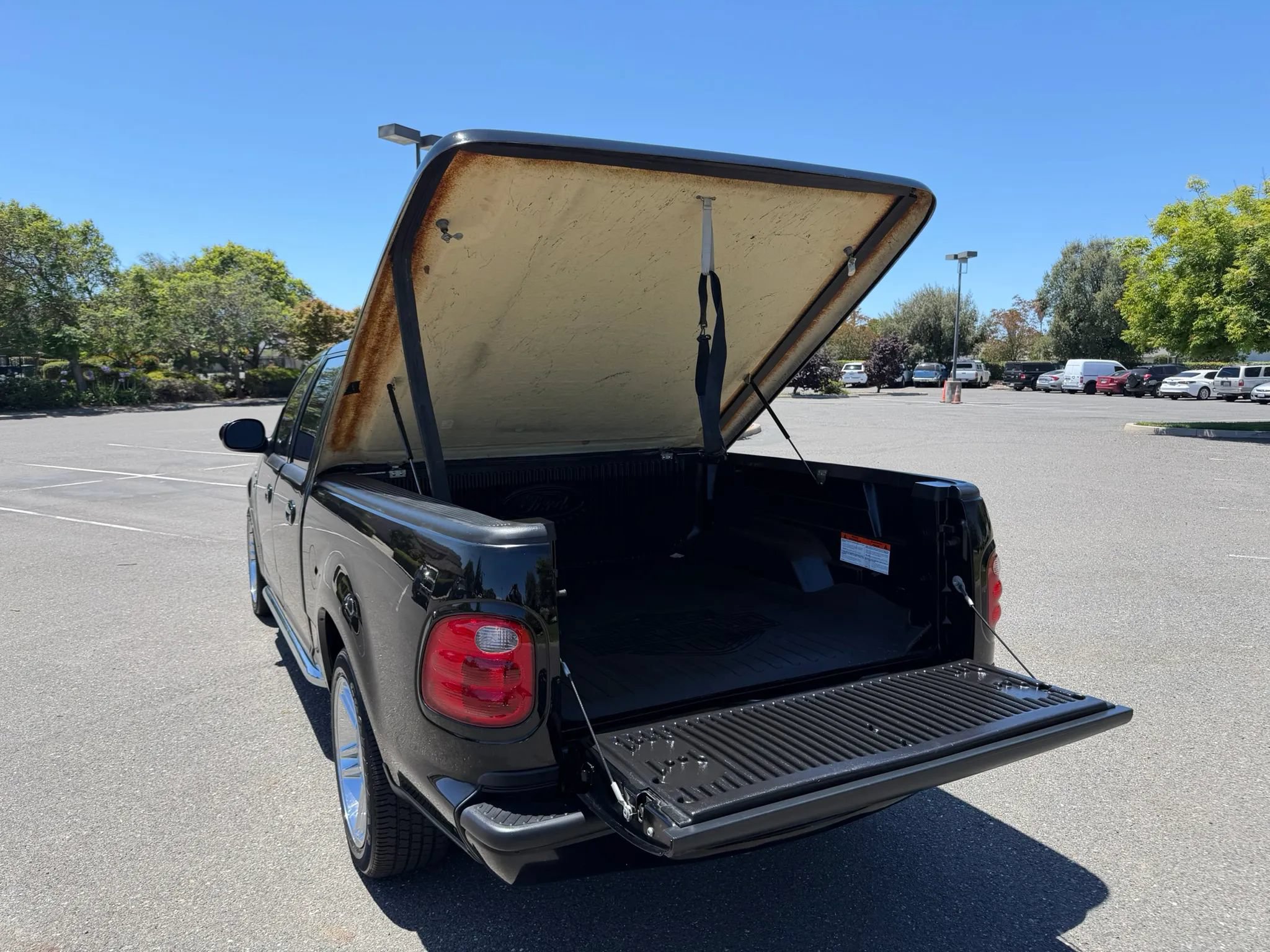 Used 2001 Ford F150 Lariat RWD image 19