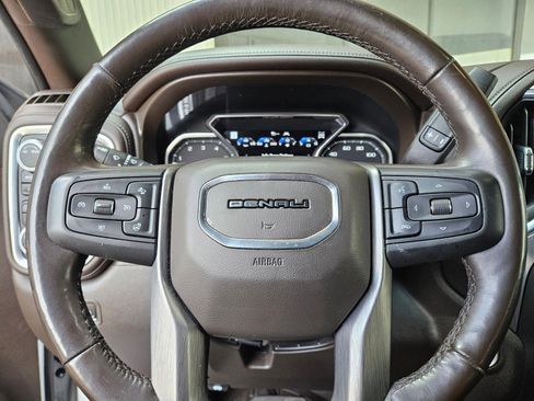 Used 2020 GMC Sierra 1500 Denali w/ Denali Ultimate Package image 11