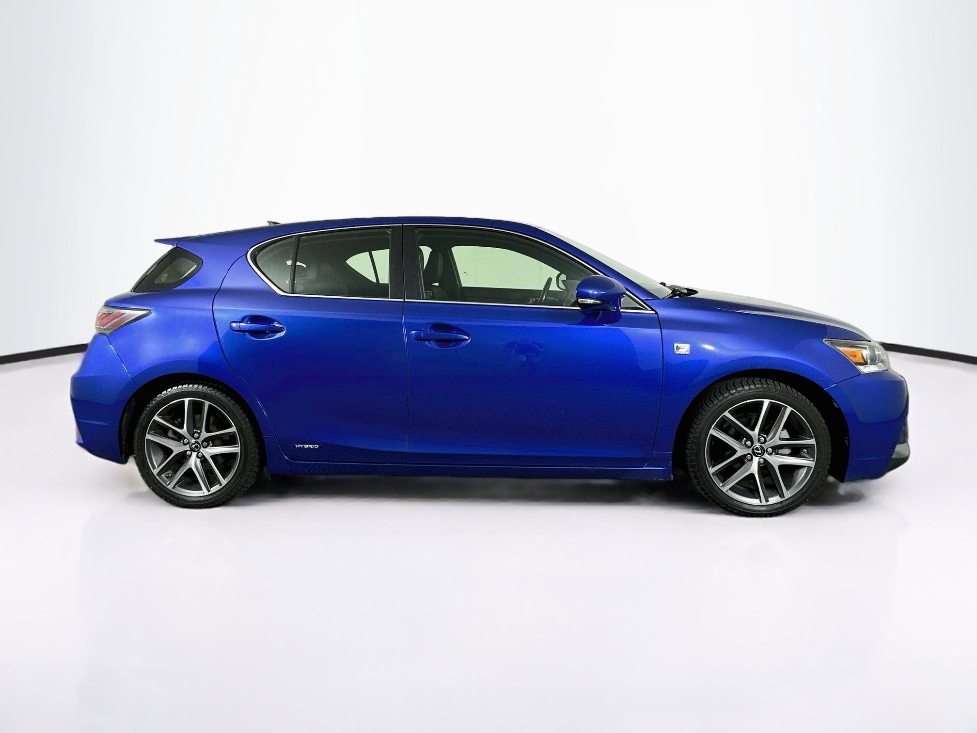 Used 2016 Lexus CT 200h w/ Navigation Package FWD image 10