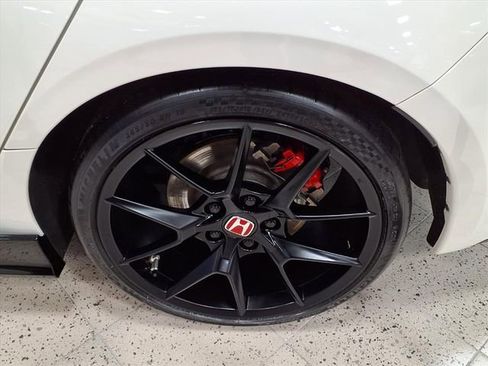 Used 2024 Honda Civic Type R image 10