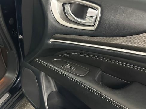 Used 2018 INFINITI QX60 Luxe AWD/4WD image 39