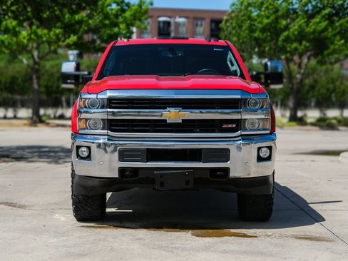 Used 2015 Chevrolet Silverado 2500 LTZ w/ Duramax Plus Package AWD/4WD image 4