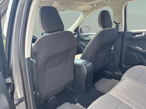 Used 2021 Ford Escape SE w/ SE Sport Appearance Package FWD image 20