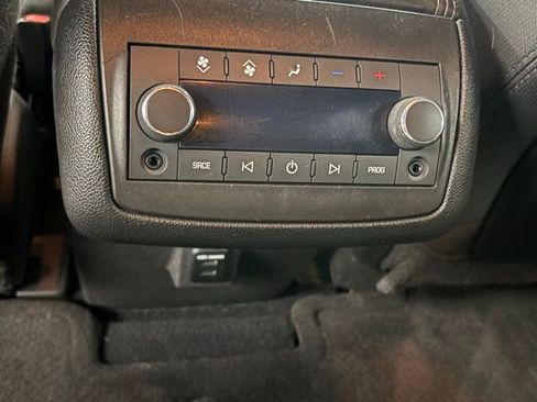Used 2016 Chevrolet Traverse LT image 10