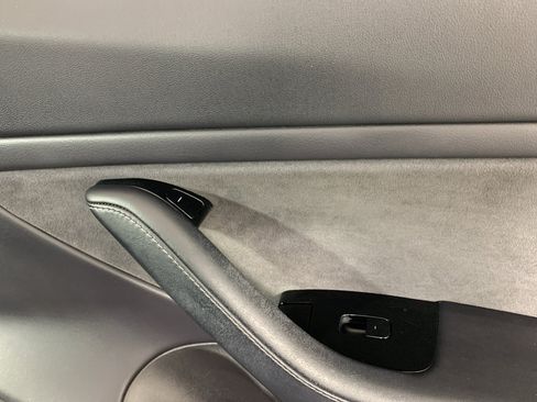 Used 2019 Tesla Model 3 Long Range image 37