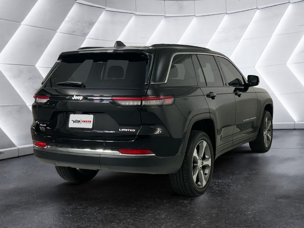 Used 2025 Jeep Grand Cherokee Limited AWD/4WD image 4