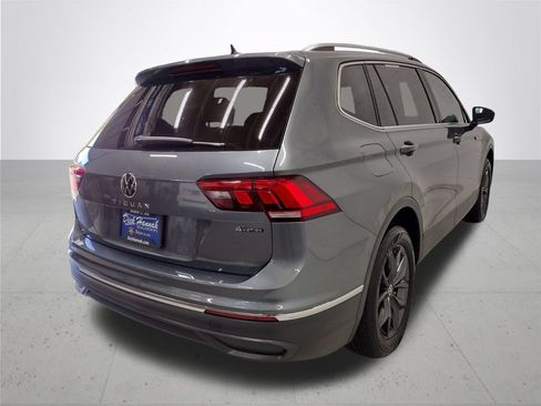 Certified 2023 Volkswagen Tiguan SE AWD/4WD image 15