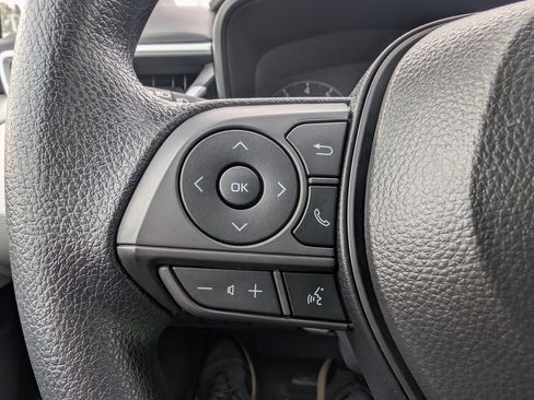 Used 2025 Toyota Corolla LE image 23