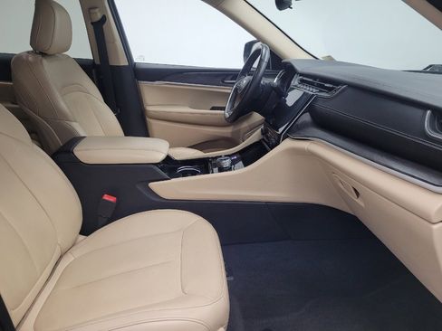 Used 2022 Jeep Grand Cherokee L Limited image 21