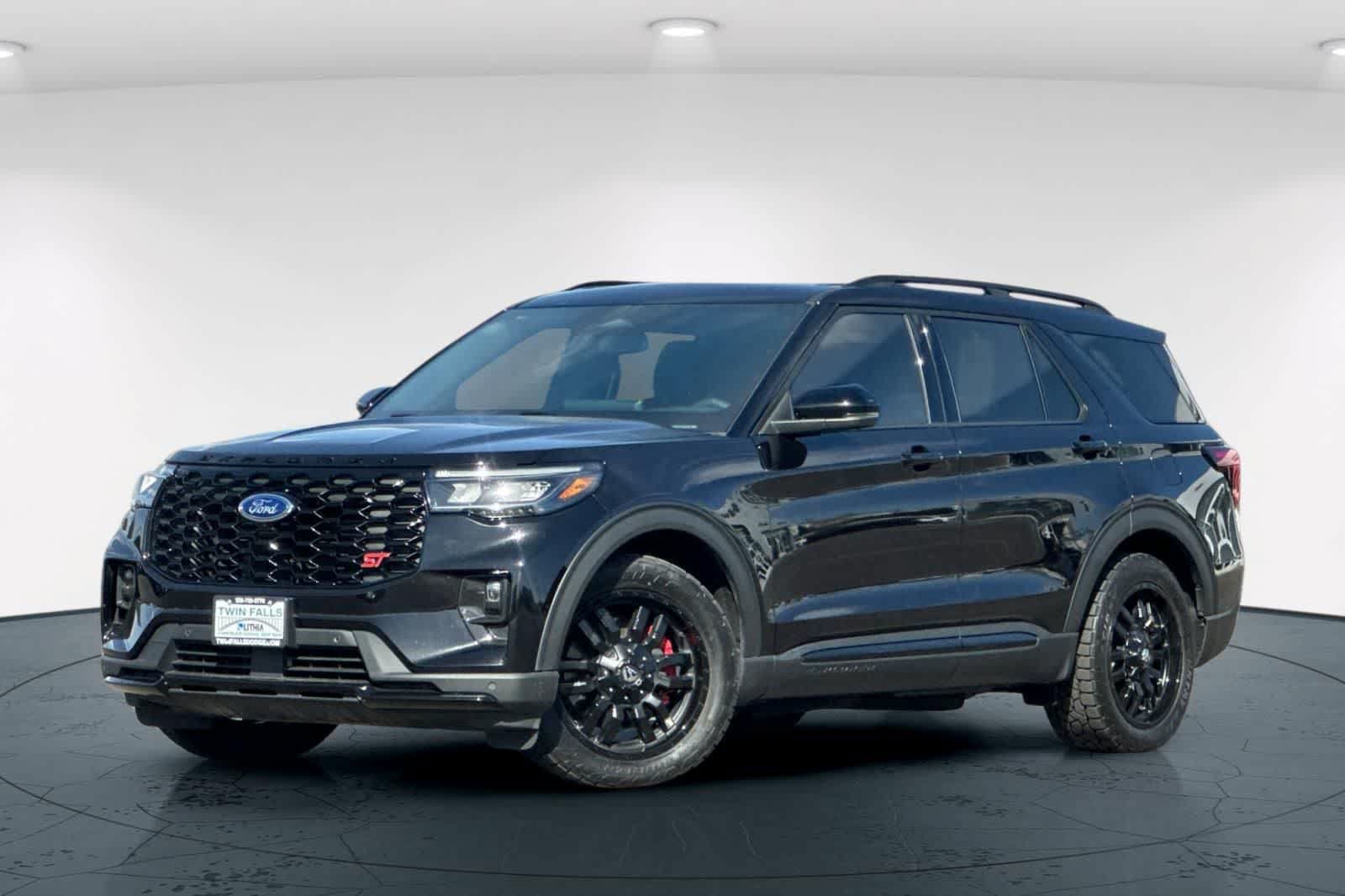 Used 2025 Ford Explorer ST AWD/4WD image 1