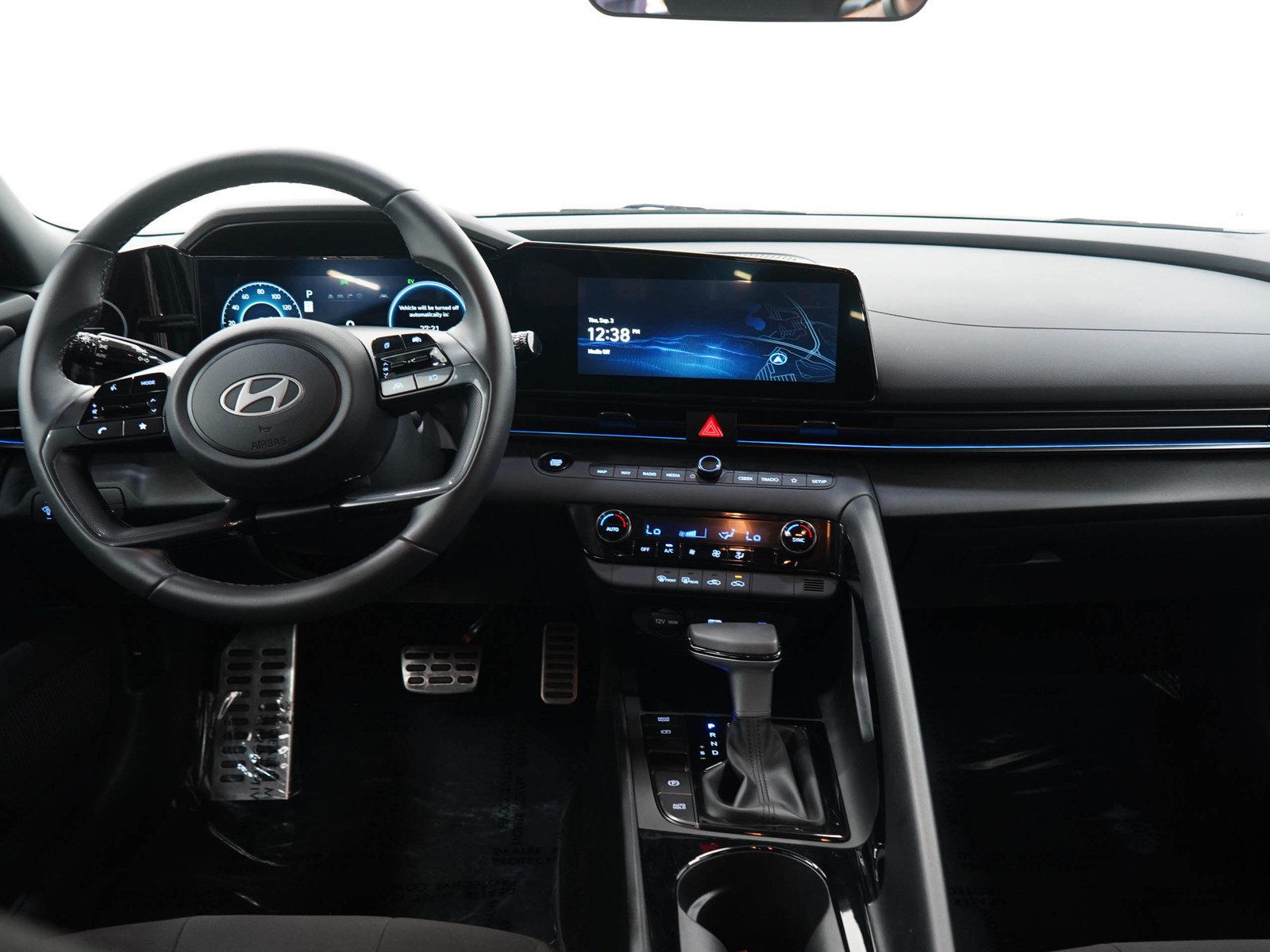Certified 2026 Hyundai Elantra SEL FWD image 13