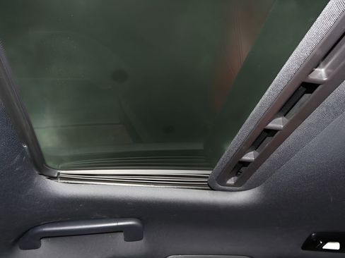 Used 2016 Porsche Panamera 4 image 26