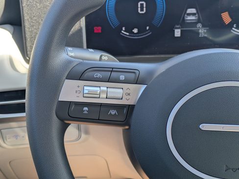 New 2026 Hyundai Tucson SEL image 18