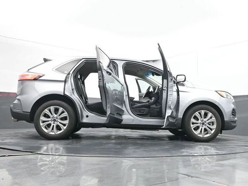 Used 2022 Ford Edge Titanium image 54