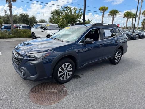Used 2023 Subaru Outback Premium AWD/4WD image 11