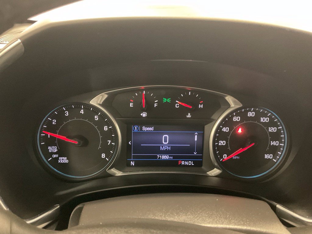 Used 2022 Chevrolet Equinox LT AWD/4WD image 2