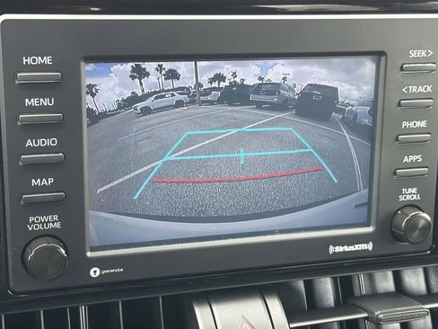 Used 2022 Toyota RAV4 LE FWD image 20