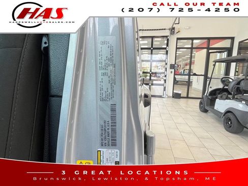 Used 2023 Jeep Gladiator Overland AWD/4WD image 18