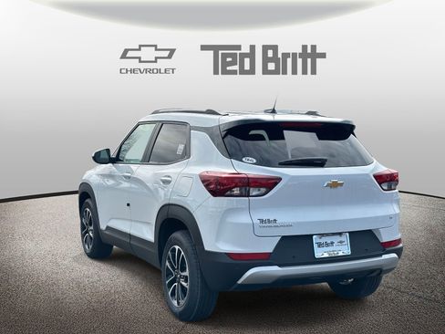 New 2026 Chevrolet TrailBlazer LT w/ LT Cold Weather Package FWD image 6