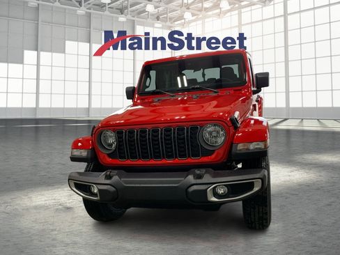 New 2025 Jeep Gladiator Sport image 8