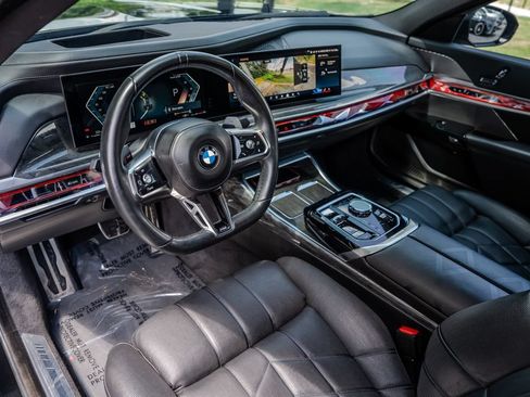 Used 2023 BMW 740i RWD image 4