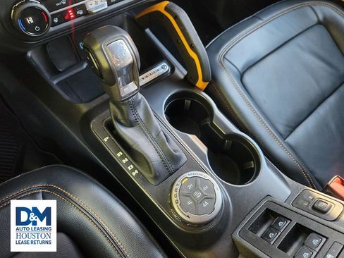 Used 2023 Ford Bronco Badlands image 26