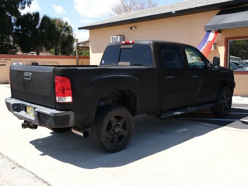 Used 2014 GMC Sierra 2500 Denali AWD/4WD image 4