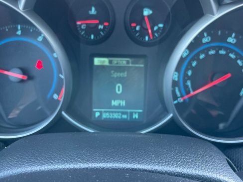 Used 2013 Chevrolet Cruze LT FWD image 12