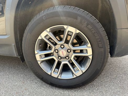 Used 2025 GMC Terrain Elevation image 8