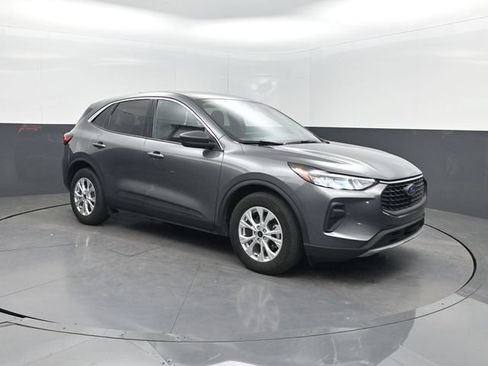 Used 2023 Ford Escape Active w/ Tech Pack #1 FWD image 34