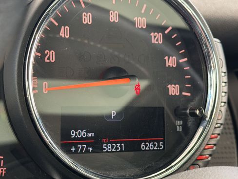 Used 2016 MINI Cooper 2-Door Hardtop FWD image 17