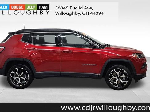 Certified 2025 Jeep Compass Limited image 4