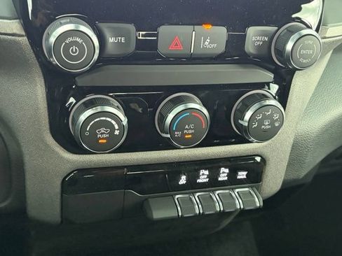 New 2026 RAM 1500 Tradesman AWD/4WD image 19
