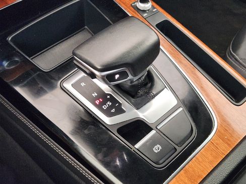 Used 2023 Audi Q5 2.0T Premium Plus AWD/4WD image 21