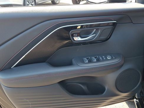 Certified 2025 Acura ADX A-Spec image 12